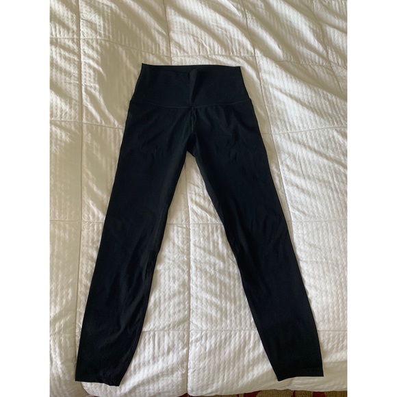 SOLD! Lululemon Leggings 25” NWOT! - Picture 2 of 4
